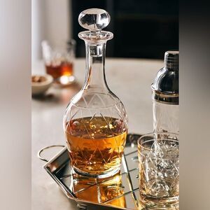 ❤️ The Met Collection Decanter - Luxe!